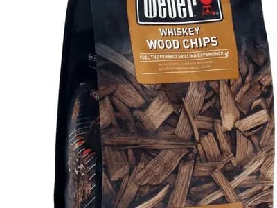 Weber Astillas de Whisky (Paquete de 700g), hechas de barricas de whisky, para verduras y todo tipo de carne,  (vista 1)