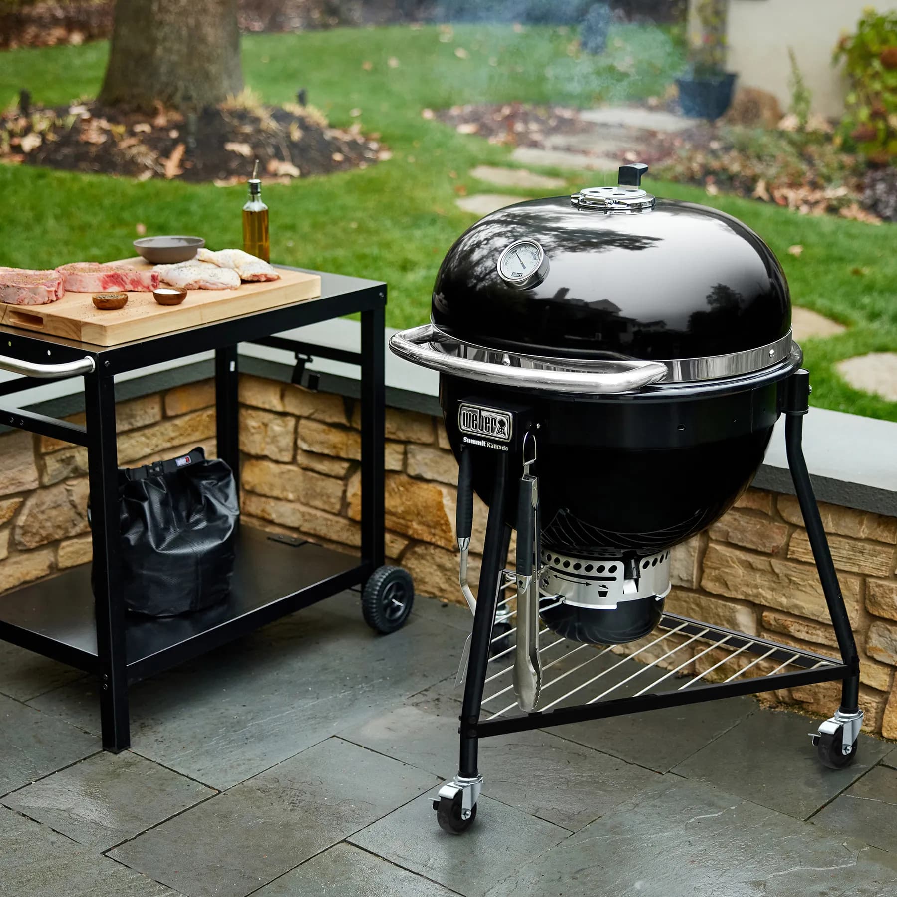 Weber Summit Kamado E6 24"