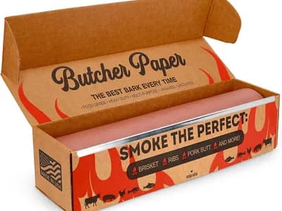 Bryco Goods: papel de carnicero rosa sin tratar, 45,7 cm × 53,3 m con caja dispensadora (vista 1)